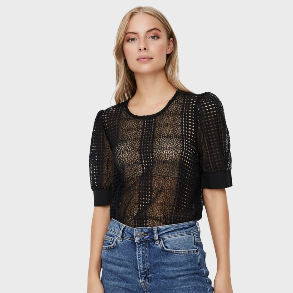 NWT Vera Moda Black Lace Top With Puff Sleeves